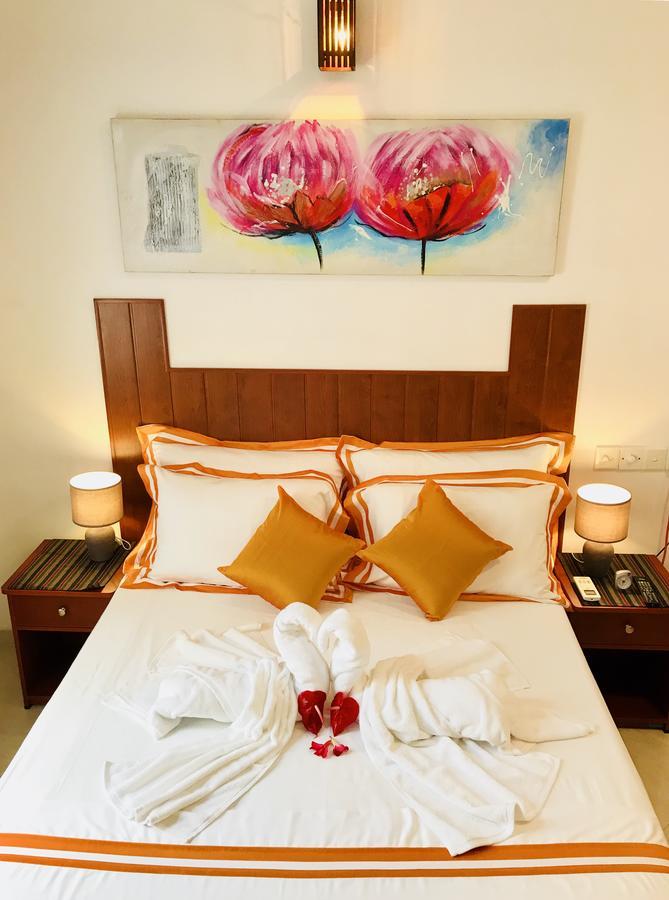 Ceylon Pearlwing Resort Negombo Exteriör bild